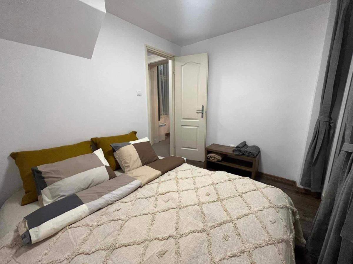 Gallery Szondi Boedapest Buitenkant foto